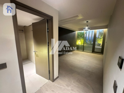 Corner Apartment image 4