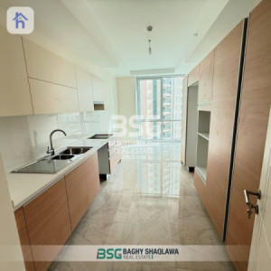 Spacious Apartment in Empire Square Resim 3