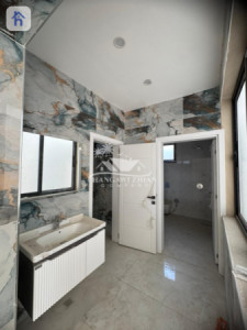 Charming Villa for Sale image 5