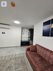 شقة في الطابق العالي بتصميم عصري صورة 4