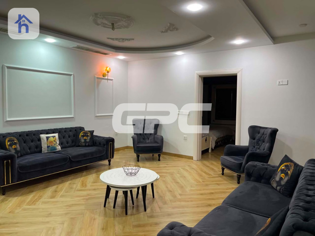 Cozy 4-Bedroom House in Azadi Resim 2