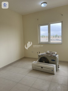 Modern Apartment image 5