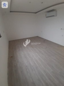 Spacious Apartment in Prime Location Image 4