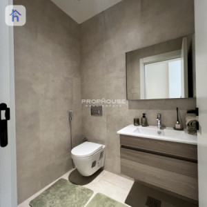 Elegant 3-Bedroom Apartment for Sale Image 4