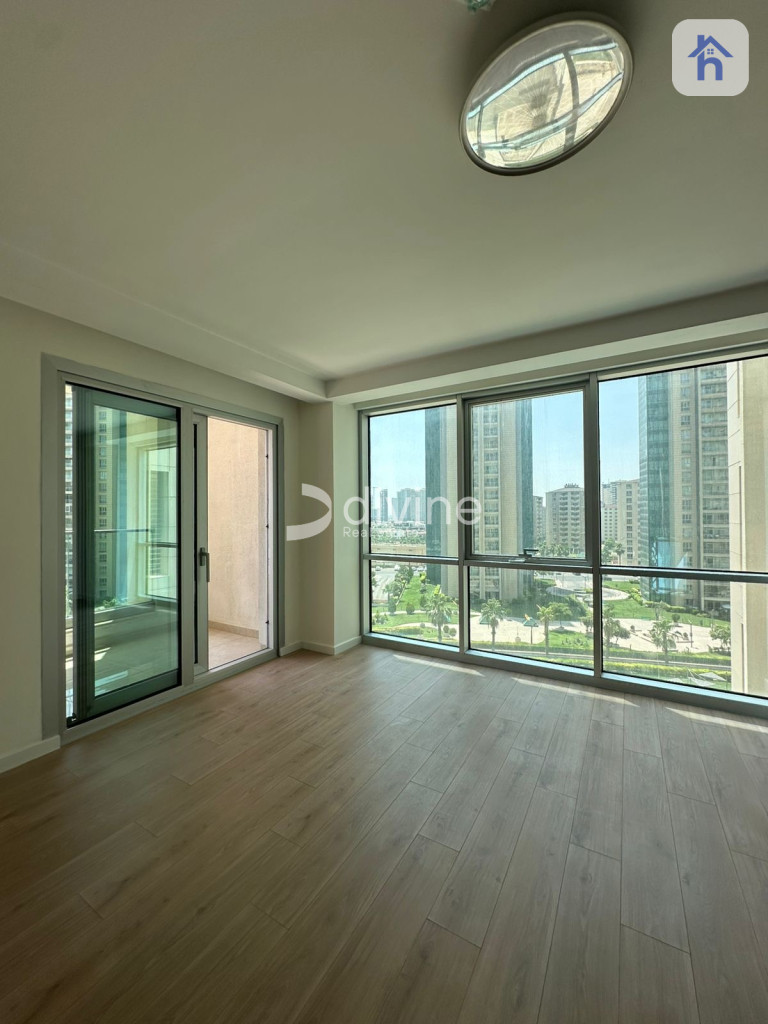 Apartment With Garden View