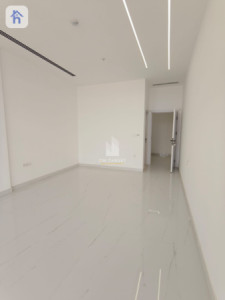 Spacious Apartment in Empire Pearl Towers image 7