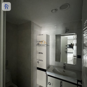 Sleek Apartment with Beautiful Interior for Rent image 7