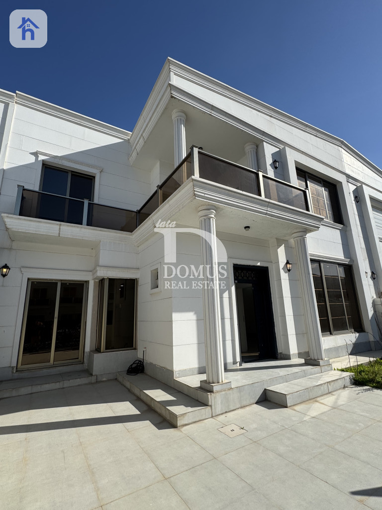 House (240m²) Image 2