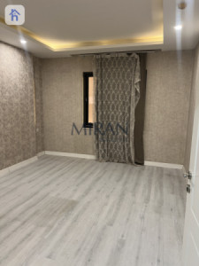 Elegant 3-Bedroom Apartment in Prime Location Image 5