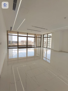 Spacious Apartment in Empire Pearl Towers image 11