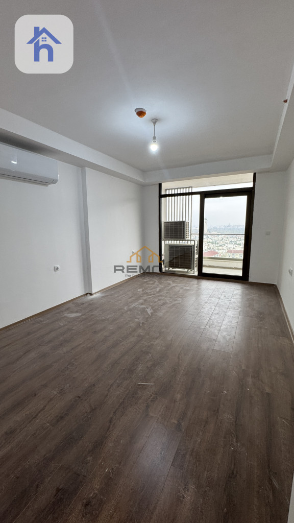 شوقەیەکی یەک ژووری نوستن لە تاوەرەکانی ئیمپایەر پیرڵ