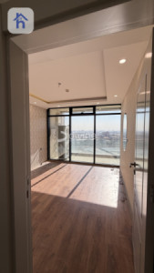 Modern 2-Bedroom Apartment in Sky Towers Resim 4