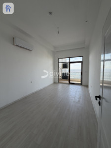 Luxurious Apartment in Prime Location image 2