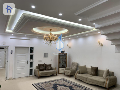 Spacious 5 Bedroom House in Hawlery Nwe Image 5