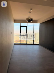 Spacious Apartment in Cavalli Tower Image 5