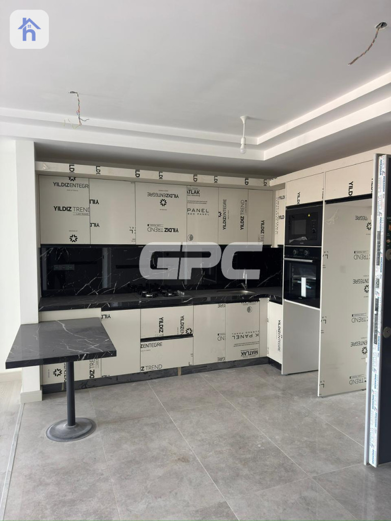 Modern 1-Bedroom Apartment in Rami Towers