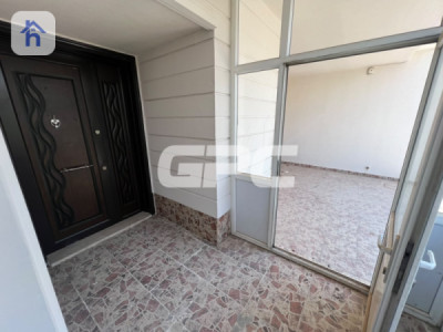 Spacious 4 Bedroom House in Italian Village 2 image 12
