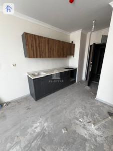 Modern 2-Bed Apartment image 1