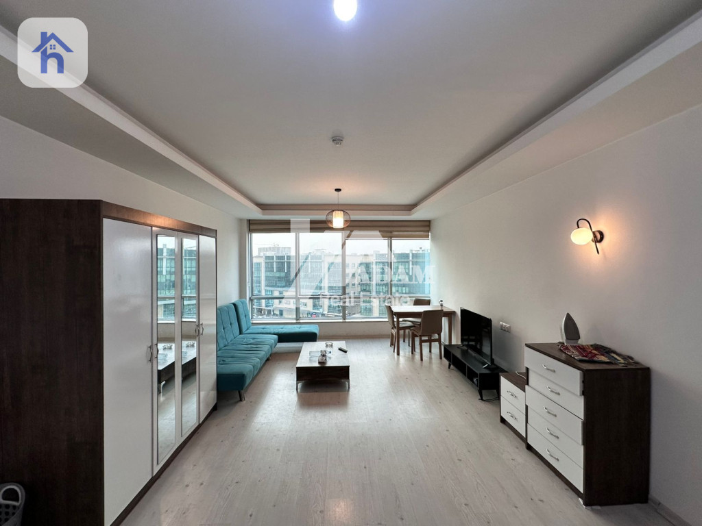 Modern Studio Apartment in Empire Wings