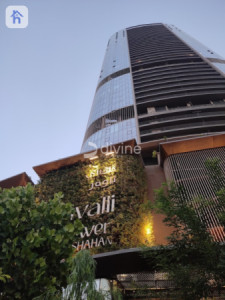 شوقەیەکی بەرزی لوکس لە تاوەری کاڤالی وێنە 4