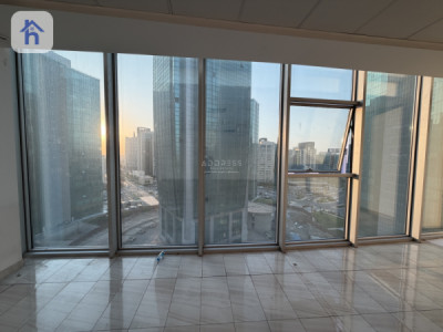 Spacious office in prime location image 4