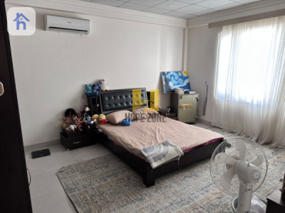 Spacious House with 5 Bedrooms Resim 12