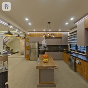 Luxury House with 360° image 10