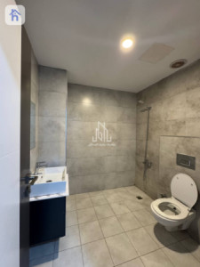 مکتب مؤثث للإيجار صورة 8