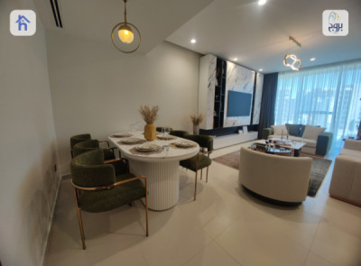 Spacious Apartment with Modern Design Image 6