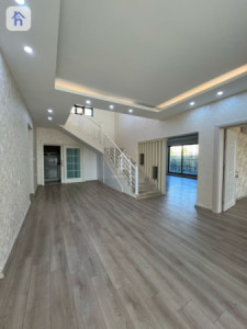 Corner House Image 13