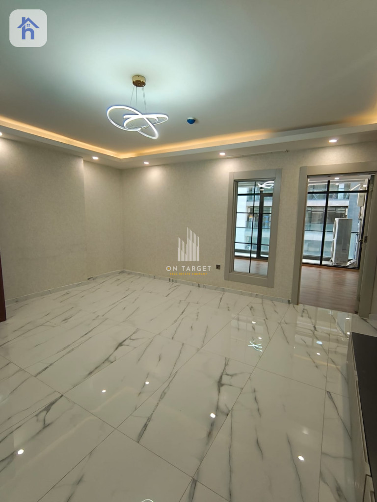 Modern 1 Bedroom in Sky Towers — 1