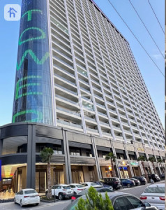 Modern 1 Bedroom Apartment in Queen Tower image 4