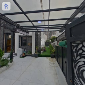 Luxury House with 360° Image 3