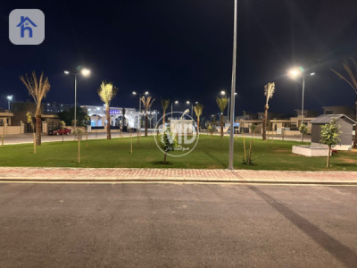 بيت واسع للبيع في سلافا ستي 2 image 12