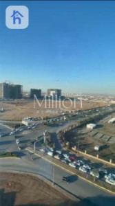 Spacious 4 Bedroom Apartment in Empire Square Image 5