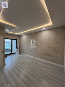 Spacious 2 BR Apartment with High Floor image 4