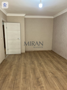 Modern 1-Bedroom Apartment image 2