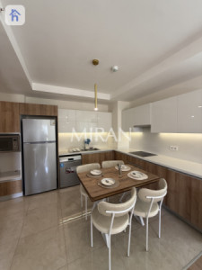 Modern Apartment in Empire Wings Image 5