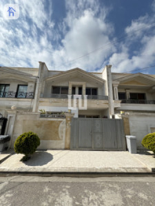 Two Floor House — 1