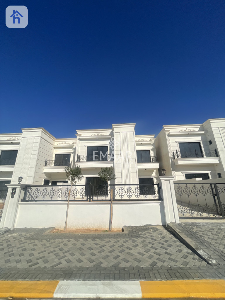 Modern House with 4 Bedrooms in Aram Village 2