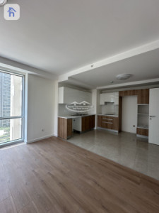 Spacious 2-Bedroom Apartment in Empire Wings image 5