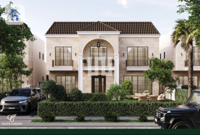 Spacious Family Home at Olive Garden City image 1