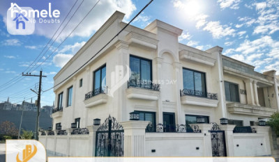 Corner House Opposite Garden Image 3
