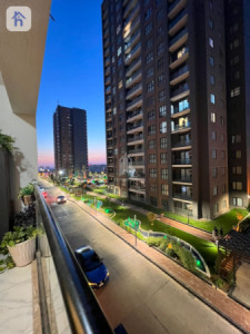 Modern 2-Bed Apartment image 12