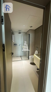 Luxury 4-Bedroom Apartment with Stunning Views image 9