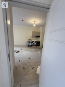 Modern 1-Bedroom Apartment Image 3