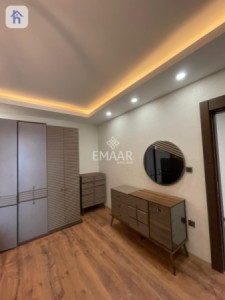 شقة مفروشة بثلاث غرف نوم في سكاي تاورز صورة 9