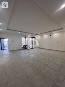 Modern 5-Bedroom Residence in Aram city Image 4