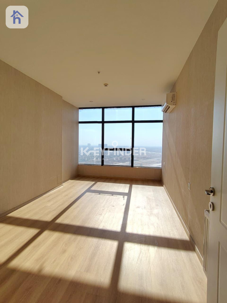 Modern Apartment with Two Bedrooms Image 2