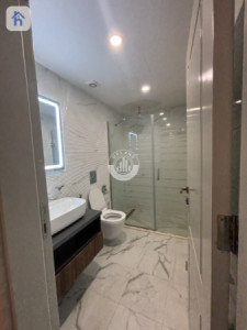 Spacious Apartment in Sky Towers image 10